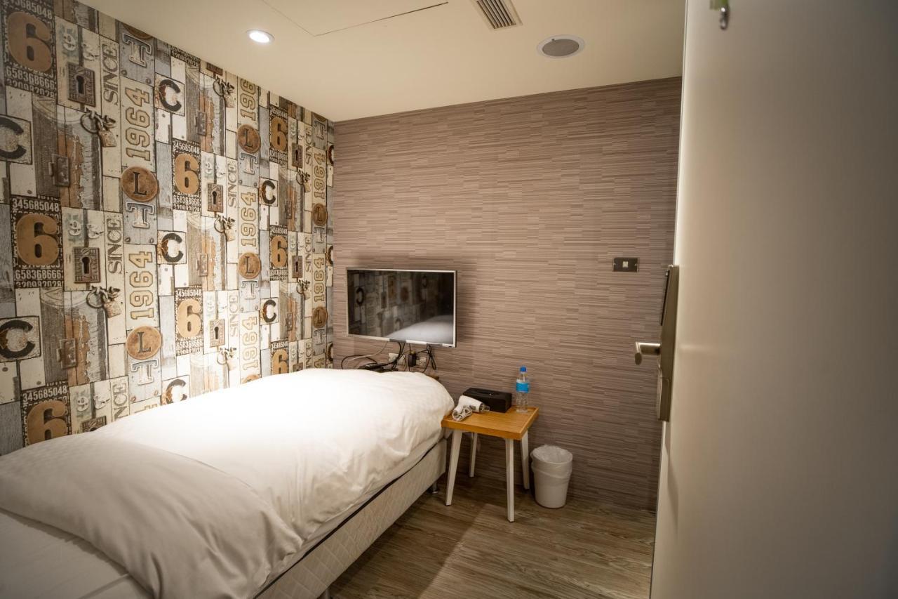The Cole Hotel Taipei Bagian luar foto