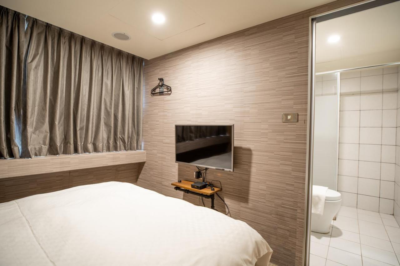 The Cole Hotel Taipei Bagian luar foto